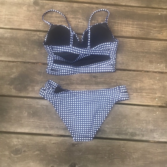 🌟 NWOT Boohoo Strappy Sexy Classy Gingham Bikini - Picture 4 of 8